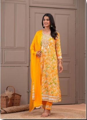 Floral print anarkali kurta set(RB textile )